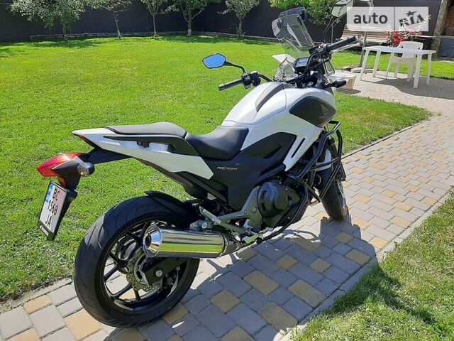 Белый Хонда NC 750, объемом двигателя 0.75 л и пробегом 8 тыс. км за 7300 $, фото 1 на Automoto.ua