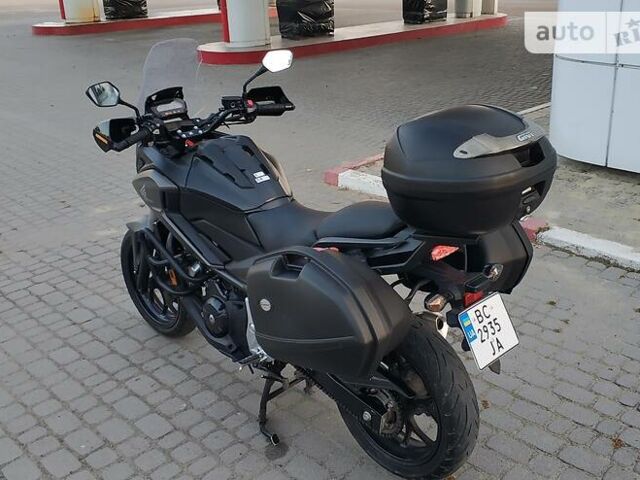 Чорний Хонда NC 750, об'ємом двигуна 0.75 л та пробігом 23 тис. км за 10799 $, фото 2 на Automoto.ua