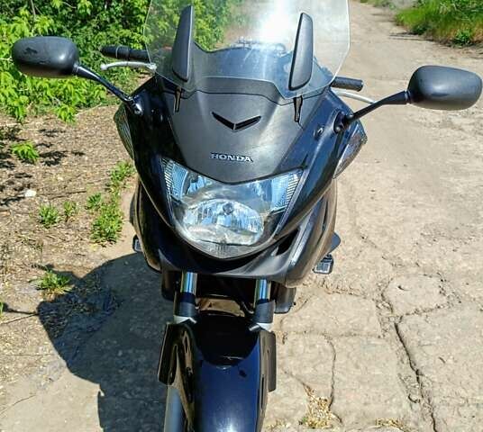 Черный Хонда NT 700V, объемом двигателя 0 л и пробегом 30 тыс. км за 4800 $, фото 2 на Automoto.ua