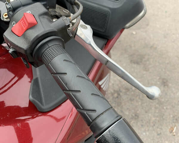 Красный Хонда NT 700V, объемом двигателя 0.7 л и пробегом 80 тыс. км за 5700 $, фото 12 на Automoto.ua