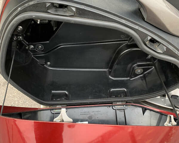 Красный Хонда NT 700V, объемом двигателя 0.7 л и пробегом 80 тыс. км за 5700 $, фото 37 на Automoto.ua