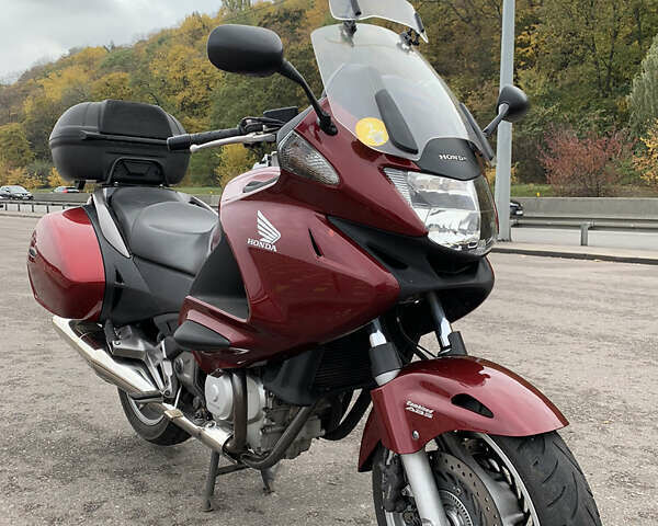 Красный Хонда NT 700V, объемом двигателя 0.7 л и пробегом 80 тыс. км за 5700 $, фото 54 на Automoto.ua