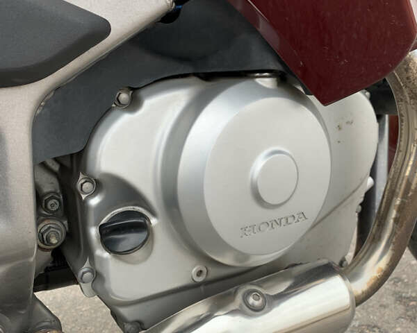 Красный Хонда NT 700V, объемом двигателя 0.7 л и пробегом 80 тыс. км за 5700 $, фото 20 на Automoto.ua