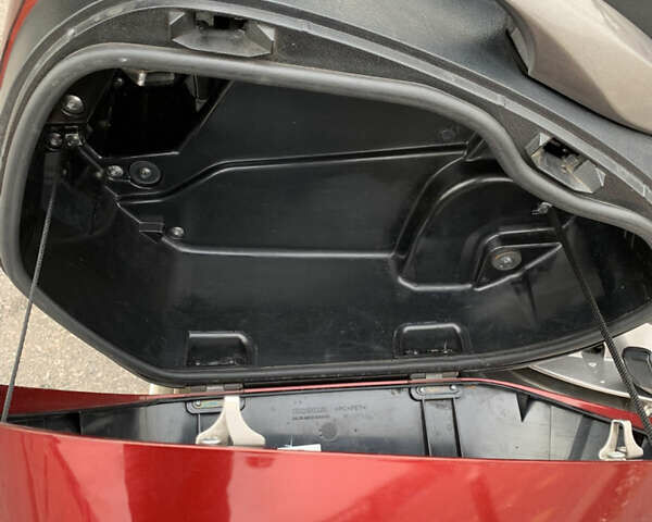 Красный Хонда NT 700V, объемом двигателя 0.7 л и пробегом 80 тыс. км за 5700 $, фото 23 на Automoto.ua