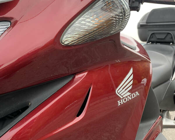 Красный Хонда NT 700V, объемом двигателя 0.7 л и пробегом 80 тыс. км за 5700 $, фото 7 на Automoto.ua