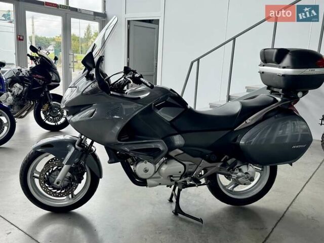 Хонда NT 700V, объемом двигателя 0.7 л и пробегом 35 тыс. км за 4999 $, фото 3 на Automoto.ua