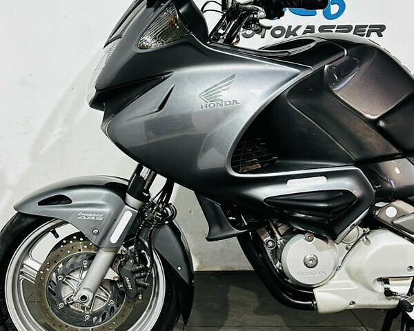 Хонда NT 700V, объемом двигателя 0.7 л и пробегом 13 тыс. км за 5450 $, фото 3 на Automoto.ua