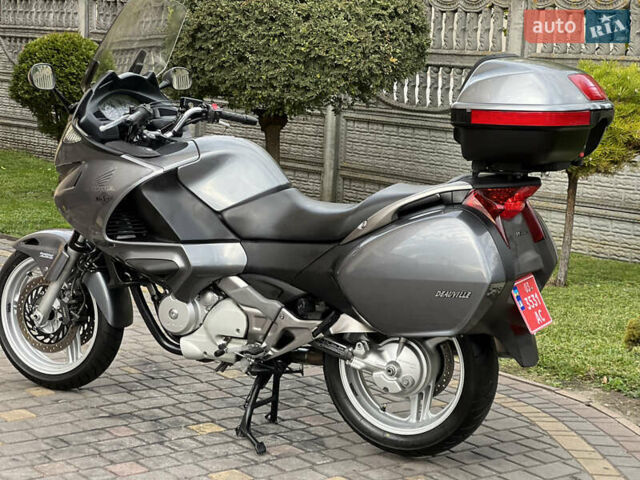 Серый Хонда NT 700V, объемом двигателя 0.7 л и пробегом 38 тыс. км за 5550 $, фото 5 на Automoto.ua