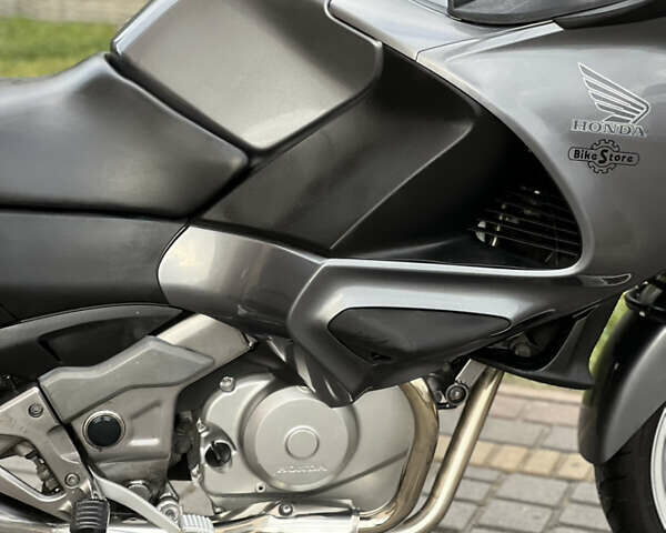 Серый Хонда NT 700V, объемом двигателя 0.7 л и пробегом 38 тыс. км за 5550 $, фото 18 на Automoto.ua