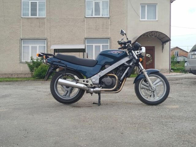 Хонда NTV 650, объемом двигателя 0 л и пробегом 0 тыс. км за 2700 $, фото 3 на Automoto.ua