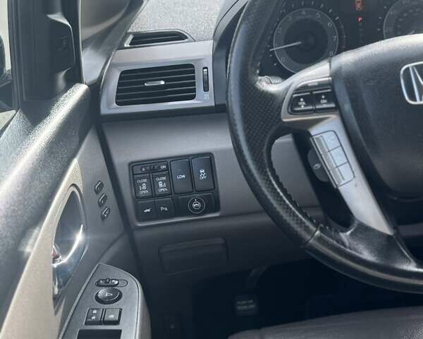 Білий Хонда Одіссей, об'ємом двигуна 3.47 л та пробігом 208 тис. км за 16000 $, фото 12 на Automoto.ua