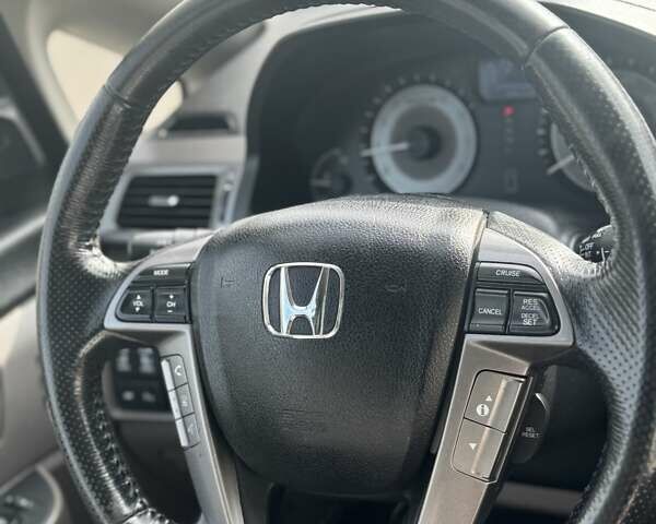 Білий Хонда Одіссей, об'ємом двигуна 3.47 л та пробігом 208 тис. км за 16000 $, фото 4 на Automoto.ua