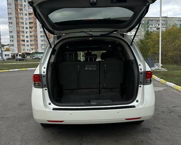 Білий Хонда Одіссей, об'ємом двигуна 3.47 л та пробігом 208 тис. км за 16000 $, фото 24 на Automoto.ua