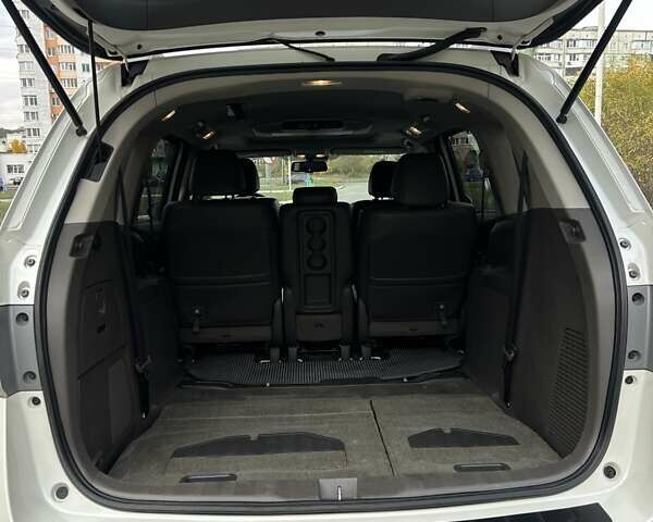 Білий Хонда Одіссей, об'ємом двигуна 3.47 л та пробігом 208 тис. км за 16000 $, фото 22 на Automoto.ua