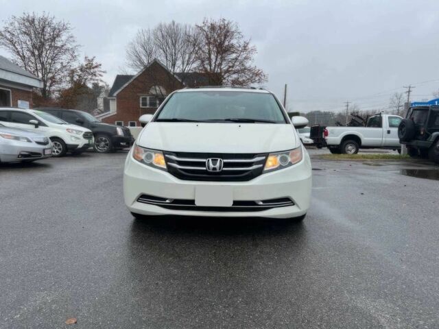 Белый Хонда Одиссей, объемом двигателя 3.5 л и пробегом 72 тыс. км за 9000 $, фото 1 на Automoto.ua