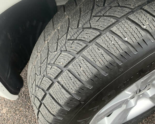 Белый Хонда Одиссей, объемом двигателя 3.47 л и пробегом 220 тыс. км за 14999 $, фото 16 на Automoto.ua