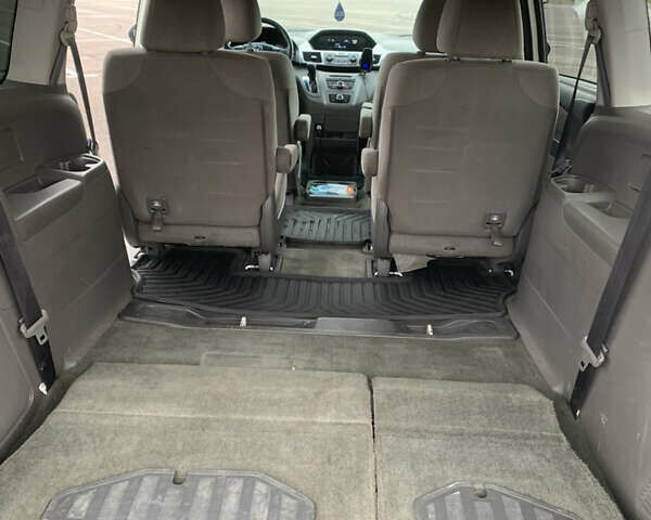 Белый Хонда Одиссей, объемом двигателя 3.47 л и пробегом 220 тыс. км за 14999 $, фото 13 на Automoto.ua