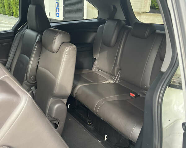 Хонда Одиссей 2018 в Ровно на Automoto.ua Белый Хонда Одиссей, объемом двигателя 3.47 л и пробегом 130 тыс. км за 21500 $, фото 13 на Automoto.ua