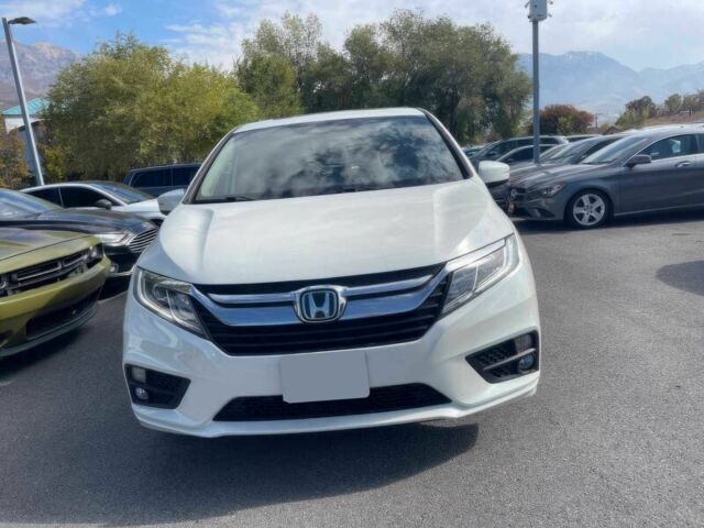 Белый Хонда Одиссей, объемом двигателя 3.5 л и пробегом 37 тыс. км за 20000 $, фото 1 на Automoto.ua