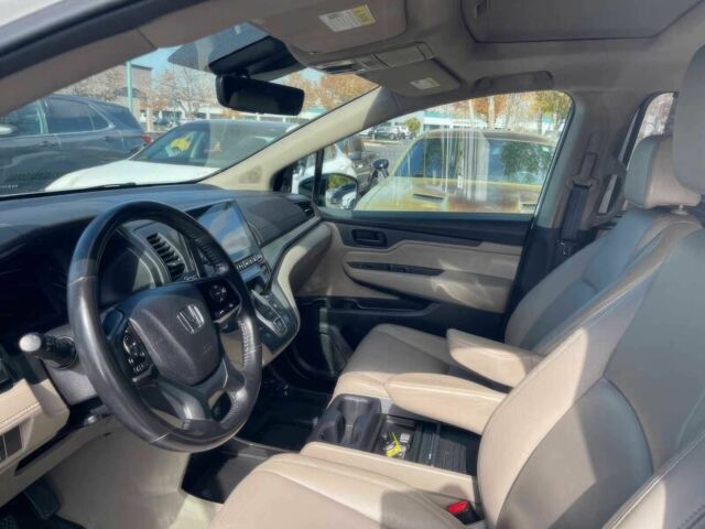 Белый Хонда Одиссей, объемом двигателя 3.5 л и пробегом 37 тыс. км за 20000 $, фото 6 на Automoto.ua