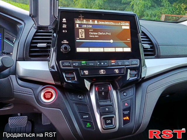 Белый Хонда Одиссей, объемом двигателя 3.5 л и пробегом 86 тыс. км за 24500 $, фото 13 на Automoto.ua