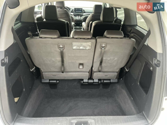 Хонда Одиссей 2018 в Ровно на Automoto.ua Белый Хонда Одиссей, объемом двигателя 3.47 л и пробегом 130 тыс. км за 21500 $, фото 20 на Automoto.ua