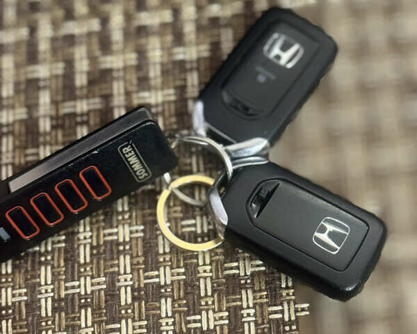 Белый Хонда Одиссей, объемом двигателя 3.47 л и пробегом 119 тыс. км за 20499 $, фото 79 на Automoto.ua