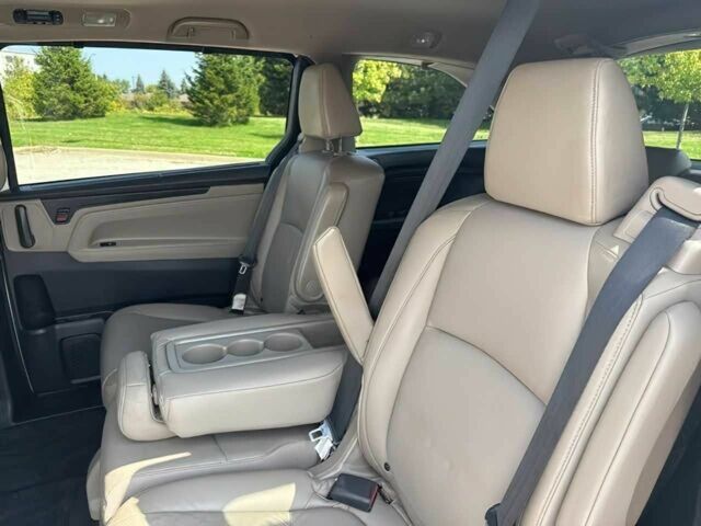 Белый Хонда Одиссей, объемом двигателя 3.5 л и пробегом 39 тыс. км за 13000 $, фото 6 на Automoto.ua