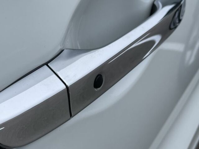 Белый Хонда Одиссей, объемом двигателя 3.5 л и пробегом 99 тыс. км за 18500 $, фото 12 на Automoto.ua