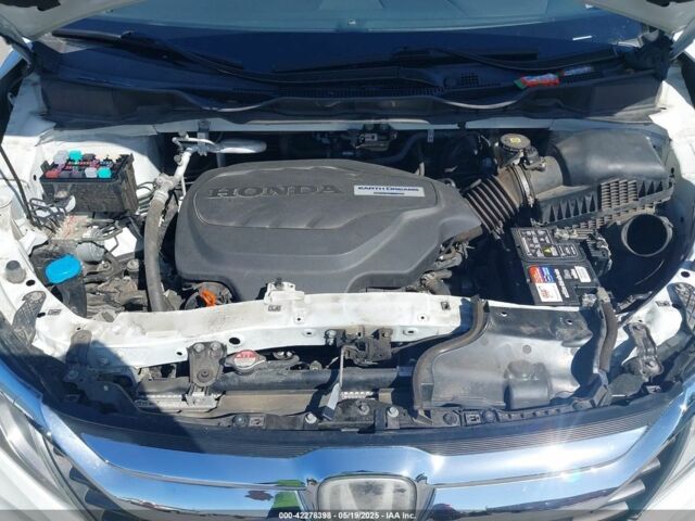 Білий Хонда Одіссей, об'ємом двигуна 0 л та пробігом 99 тис. км за 18000 $, фото 5 на Automoto.ua