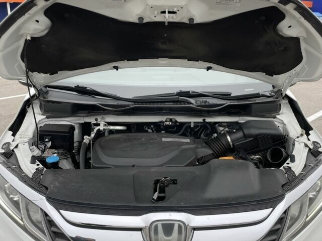 Белый Хонда Одиссей, объемом двигателя 3.5 л и пробегом 99 тыс. км за 18500 $, фото 15 на Automoto.ua