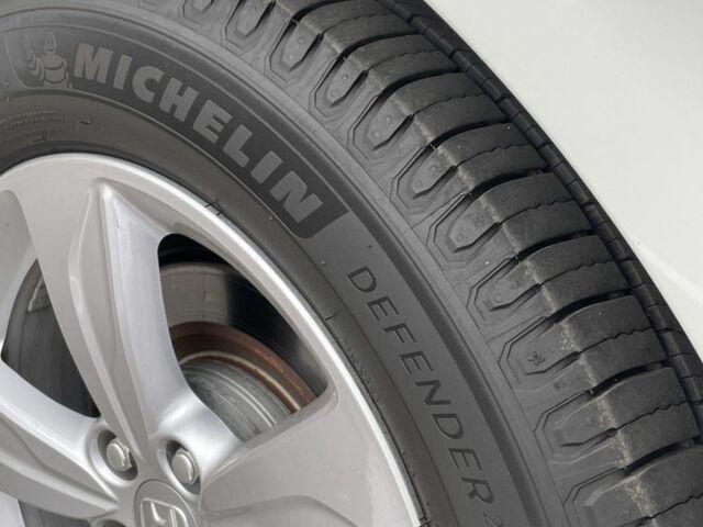 Белый Хонда Одиссей, объемом двигателя 3.5 л и пробегом 99 тыс. км за 18500 $, фото 14 на Automoto.ua