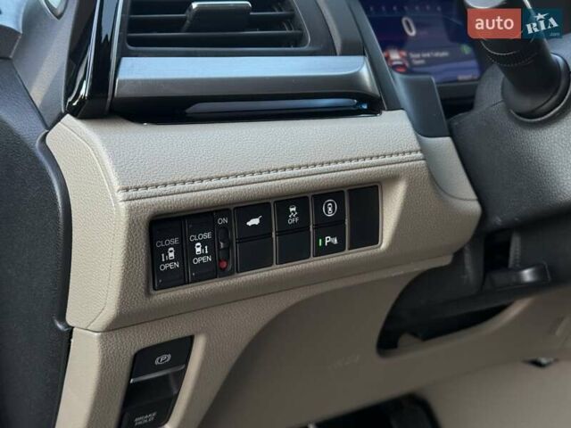 Білий Хонда Одіссей, об'ємом двигуна 3.47 л та пробігом 33 тис. км за 26500 $, фото 24 на Automoto.ua