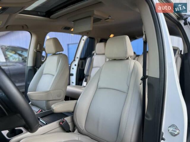 Білий Хонда Одіссей, об'ємом двигуна 3.47 л та пробігом 33 тис. км за 26500 $, фото 18 на Automoto.ua