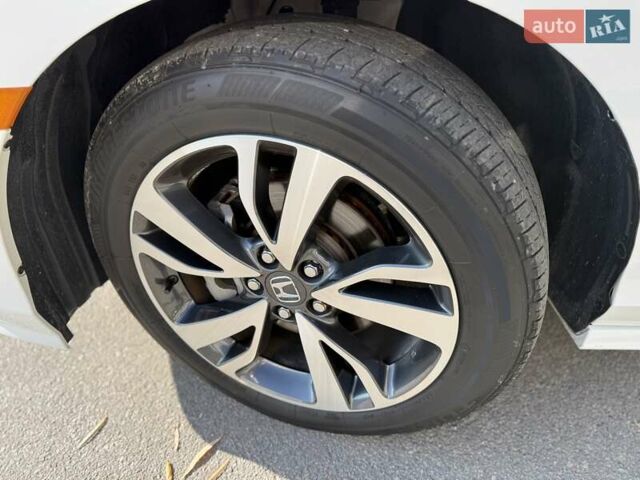 Білий Хонда Одіссей, об'ємом двигуна 3.47 л та пробігом 33 тис. км за 26500 $, фото 2 на Automoto.ua