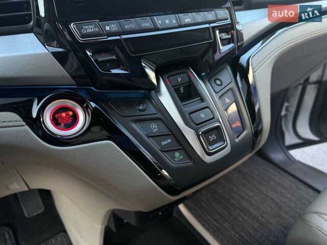 Білий Хонда Одіссей, об'ємом двигуна 3.47 л та пробігом 33 тис. км за 26500 $, фото 26 на Automoto.ua