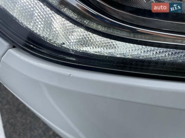 Белый Хонда Одиссей, объемом двигателя 3.47 л и пробегом 33 тыс. км за 32000 $, фото 16 на Automoto.ua