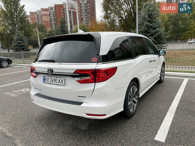 Белый Хонда Одиссей, объемом двигателя 3.47 л и пробегом 33 тыс. км за 32000 $, фото 14 на Automoto.ua