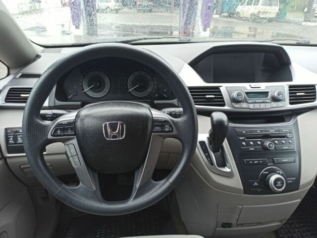 Черный Хонда Одиссей, объемом двигателя 3.5 л и пробегом 290 тыс. км за 11500 $, фото 16 на Automoto.ua