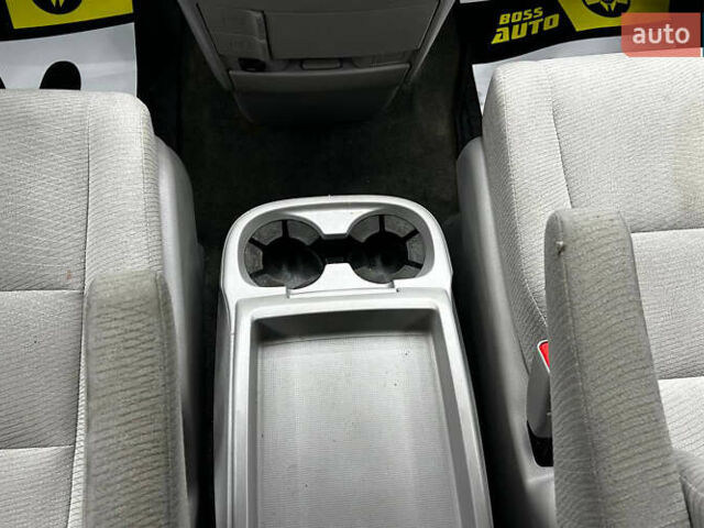 Черный Хонда Одиссей, объемом двигателя 3.47 л и пробегом 314 тыс. км за 12000 $, фото 11 на Automoto.ua