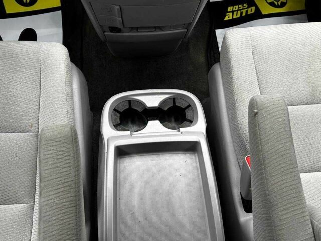 Черный Хонда Одиссей, объемом двигателя 3.5 л и пробегом 314 тыс. км за 12000 $, фото 11 на Automoto.ua