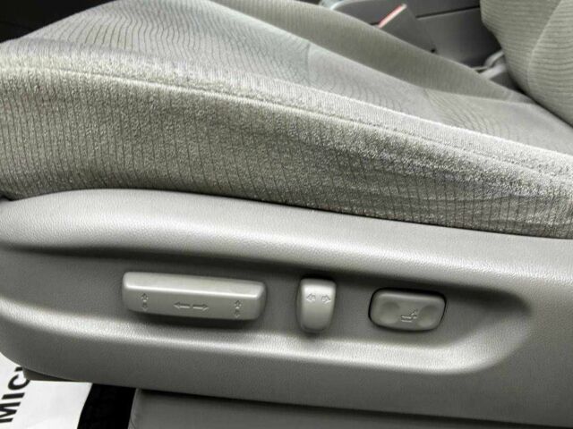 Черный Хонда Одиссей, объемом двигателя 3.5 л и пробегом 314 тыс. км за 12000 $, фото 15 на Automoto.ua