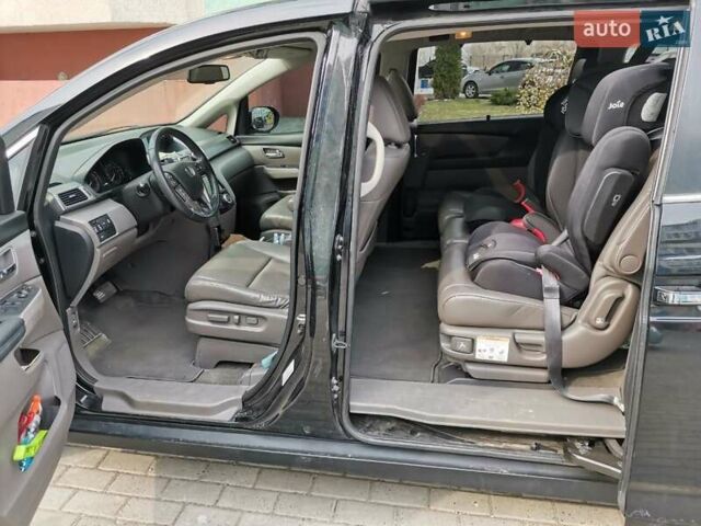 Черный Хонда Одиссей, объемом двигателя 3.5 л и пробегом 105 тыс. км за 16900 $, фото 4 на Automoto.ua