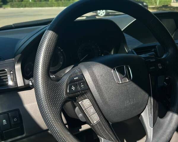 Черный Хонда Одиссей, объемом двигателя 3.47 л и пробегом 122 тыс. км за 16800 $, фото 18 на Automoto.ua