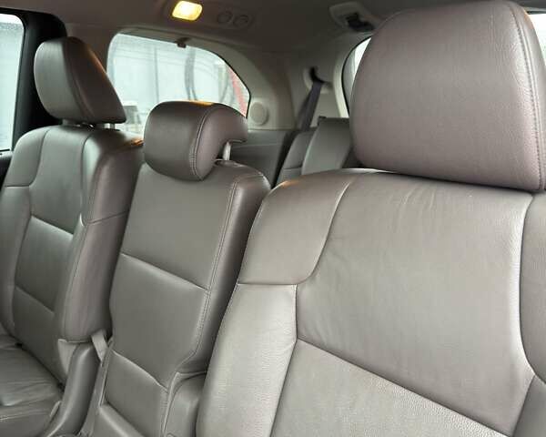 Красный Хонда Одиссей, объемом двигателя 3.47 л и пробегом 265 тыс. км за 14800 $, фото 30 на Automoto.ua