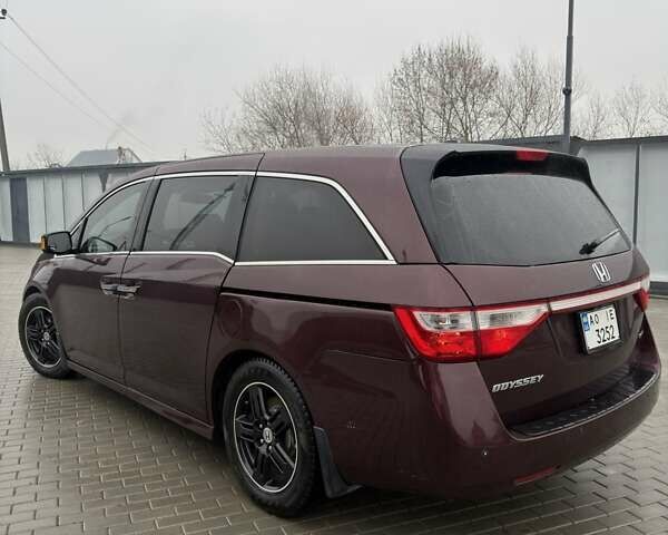 Красный Хонда Одиссей, объемом двигателя 3.47 л и пробегом 265 тыс. км за 14800 $, фото 9 на Automoto.ua