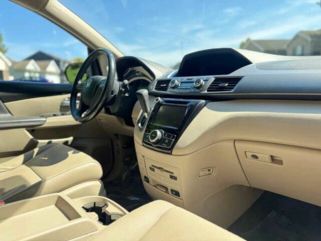 Красный Хонда Одиссей, объемом двигателя 3.5 л и пробегом 68 тыс. км за 22000 $, фото 7 на Automoto.ua