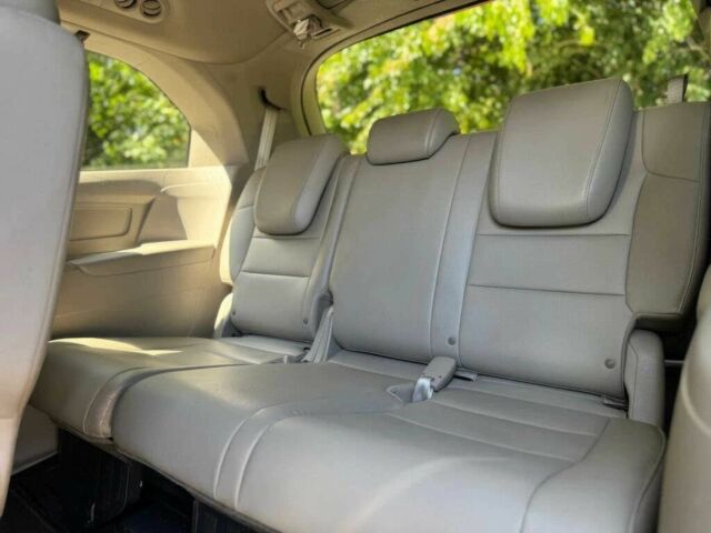 Красный Хонда Одиссей, объемом двигателя 3.5 л и пробегом 68 тыс. км за 22000 $, фото 16 на Automoto.ua