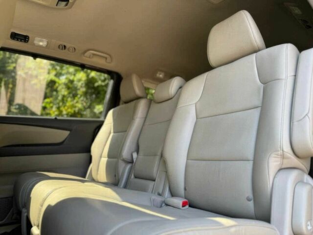 Красный Хонда Одиссей, объемом двигателя 3.5 л и пробегом 68 тыс. км за 22000 $, фото 15 на Automoto.ua