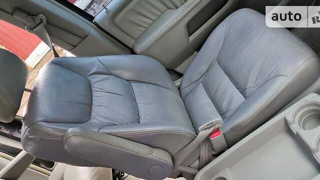 Серый Хонда Одиссей, объемом двигателя 3.5 л и пробегом 220 тыс. км за 10500 $, фото 59 на Automoto.ua